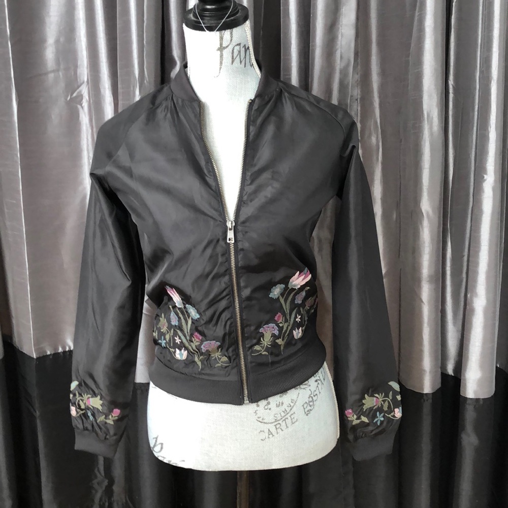 Nylon bomber jacket brand new